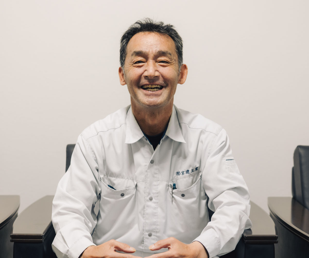 先輩社員 高橋稔